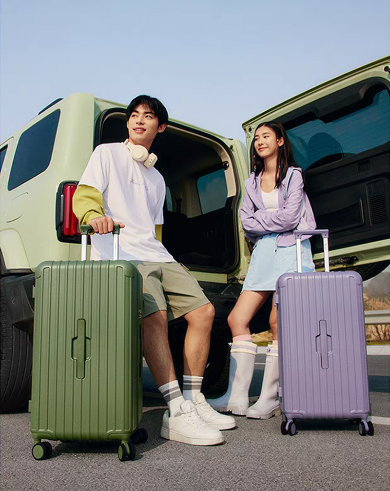 Roka lightweight polycarbonate luggage,Roka lightweight polycarbonate suitcase,polycarbonate carry-on luggage,polycarnonate hand luggage